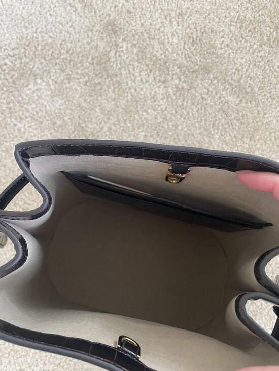 Toteme Belted Bucket Bag - Picture 5 of 8